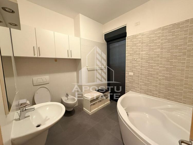 Apartament cu 3 camere decomandat, mobilat în Dumbrăvița