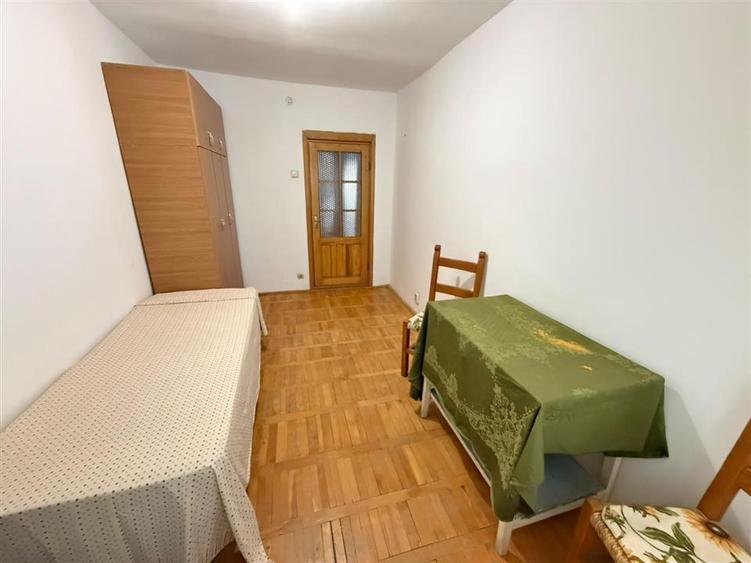 Apartament cu 3 camere decomandat în Păcurari