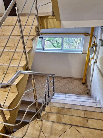 Apartament cu 2 camere semidecomandat în Crângași