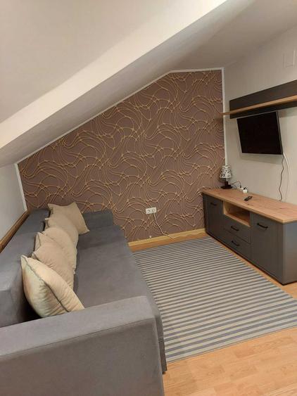 Apartament cu 2 camere decomandat în Eforie