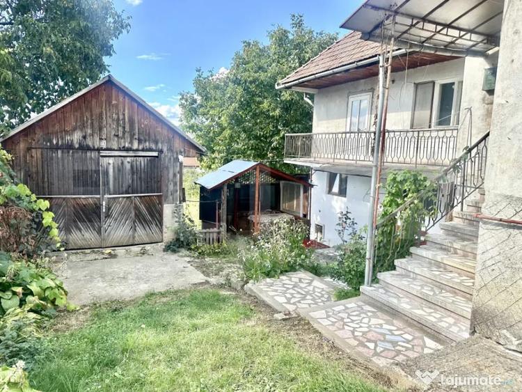 Casa de vanzare, 5 camere, teren 672 mp, Cugir - 1