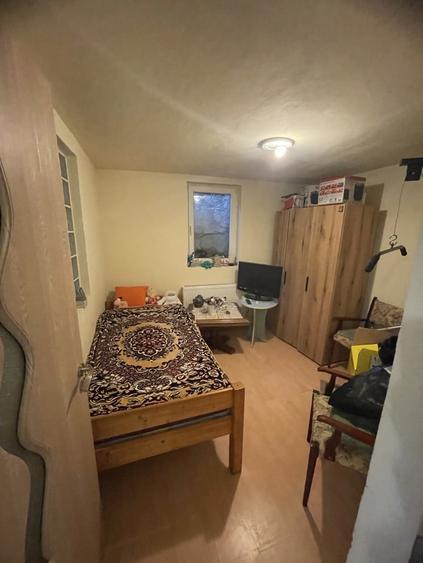 Casă cu 3 camere cu Teren 658 Mp în Central