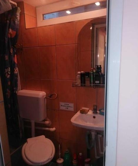 Apartament cu 3 camere semidecomandat, mobilat în Tomis Nord