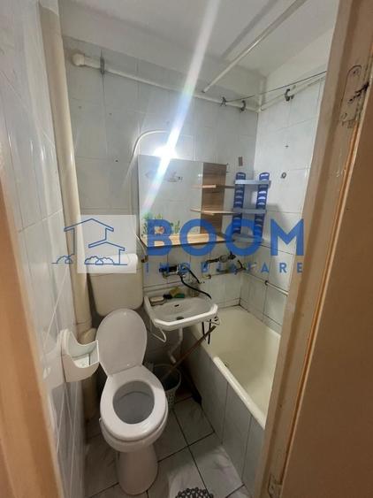 Apartament cu 2 camere semidecomandat în Petrișor