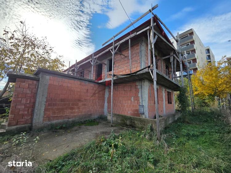 Casă cu 5 camere cu Teren 508 Mp în Bârnova
