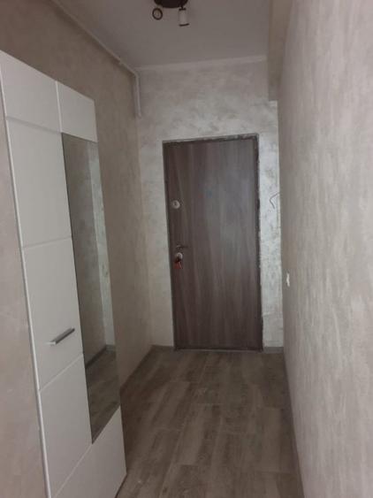 Apartament cu 2 camere semidecomandat, mobilat în Aurel Vlaicu