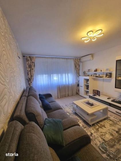 Apartament cu 3 camere decomandat în Militari