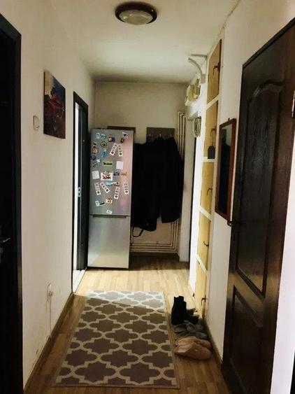 Apartament cu 2 camere semidecomandat, mobilat în Tudor Vladimirescu