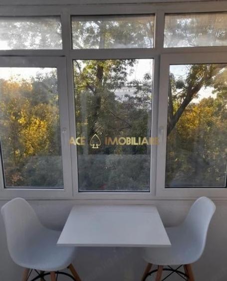 Apartament cu 2 camere semidecomandat, mobilat în Giurgiului