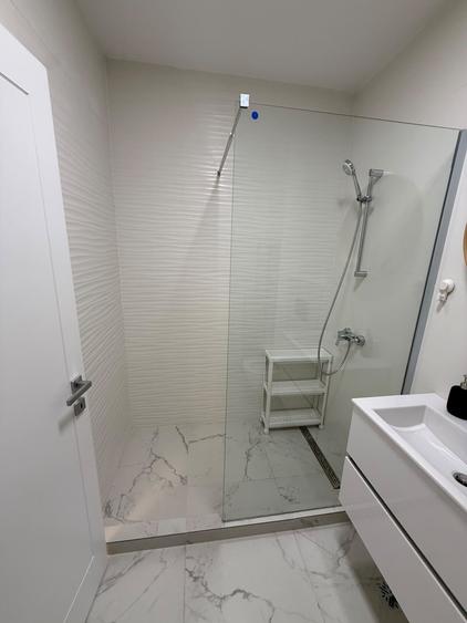 Apartament cu 2 camere semidecomandat, mobilat în Pipera