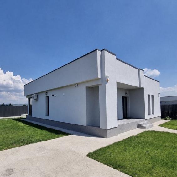 Casă cu 2 camere în Șerbănești