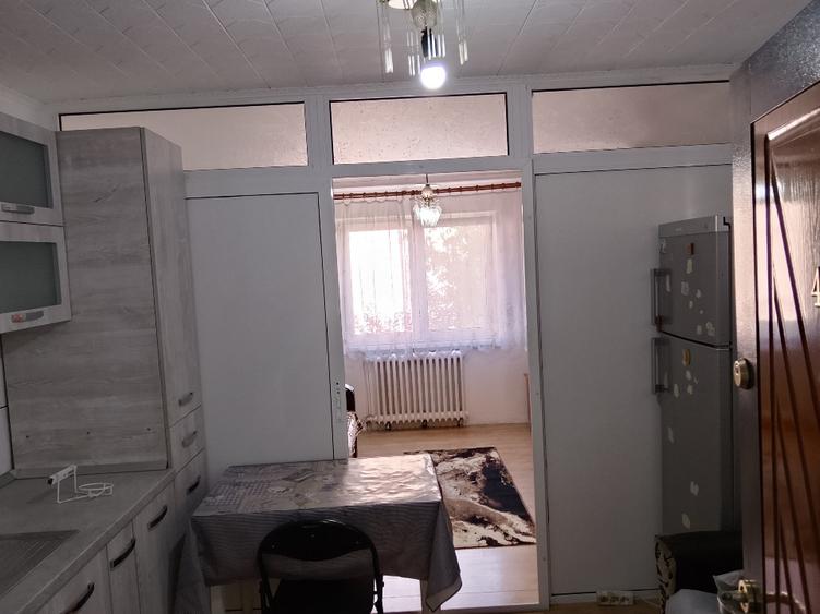Garsonieră decomandată în Uzina 2