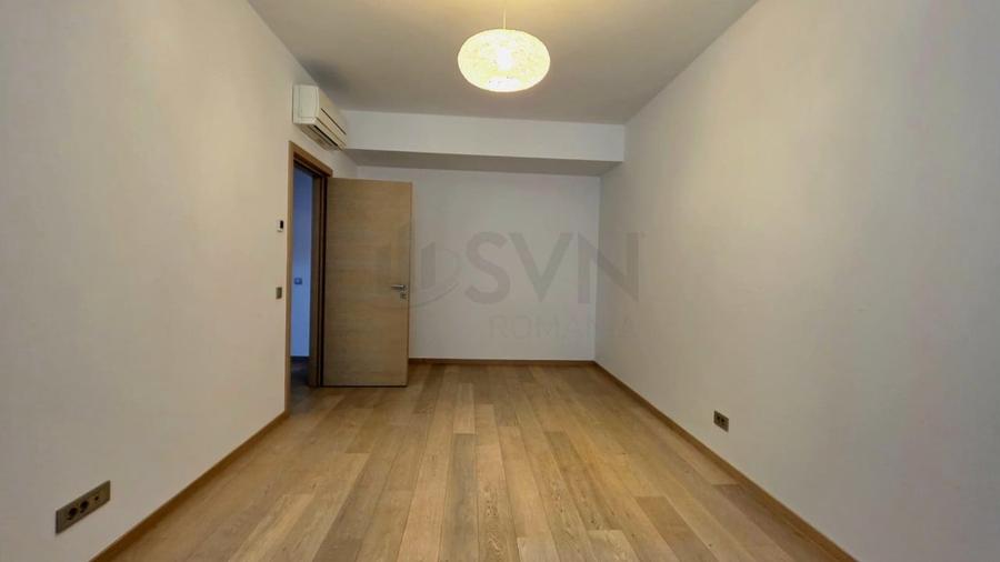 Apartament cu 3 camere semidecomandat în Grădina Icoanei