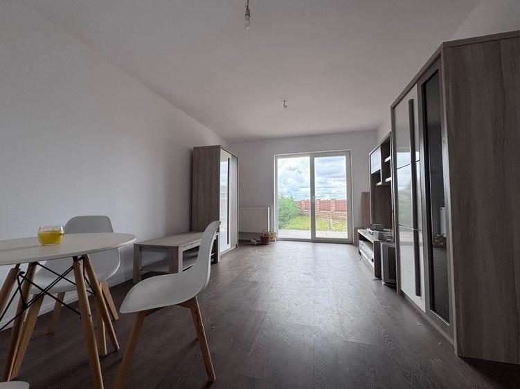 Duplex cu 5 camere cu Canalizare în Moșnița Nouă