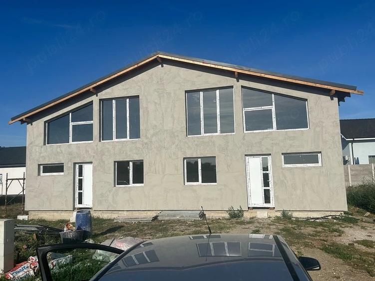 Casă cu Teren 140 Mp în Sânandrei