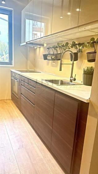 Apartament cu 3 camere semidecomandat, mobilat în Herăstrău