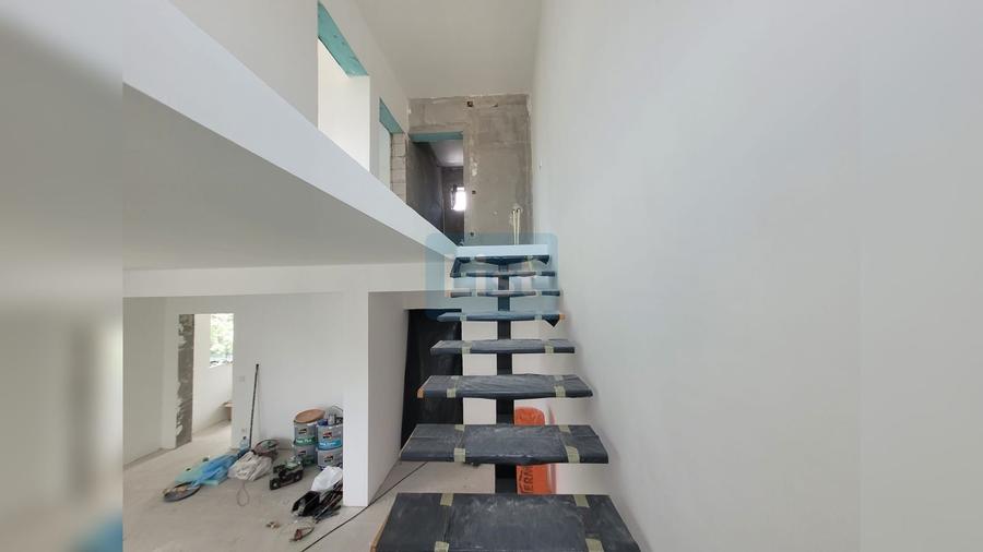 Casă cu 3 camere cu Teren 542 Mp în Central