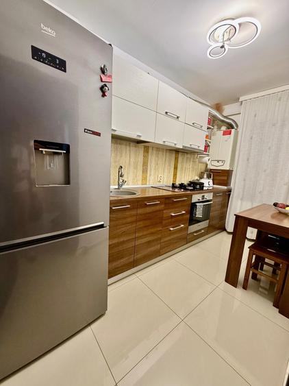 Apartament cu 2 camere decomandat în Cug