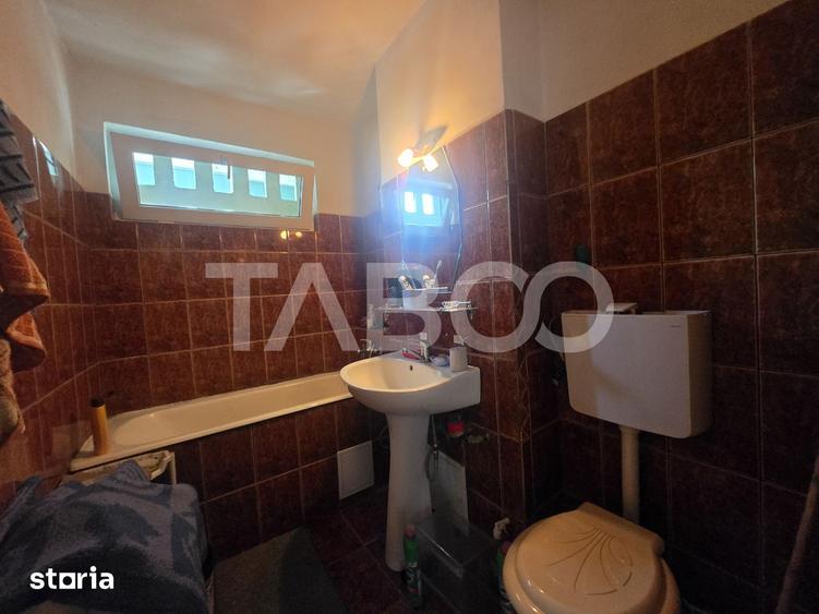 Apartament cu 2 camere semidecomandat, mobilat în Mihai Viteazul