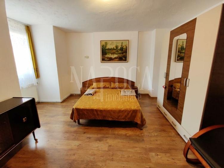 Casă individuală cu 6 camere cu Canalizare în Dâmbul Rotund