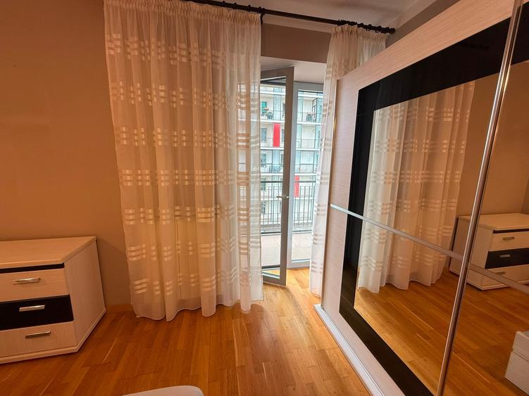 Apartament cu 2 camere semidecomandat în Splaiul Unirii