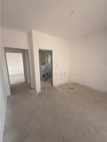 Apartament cu 3 camere decomandat în Giroc