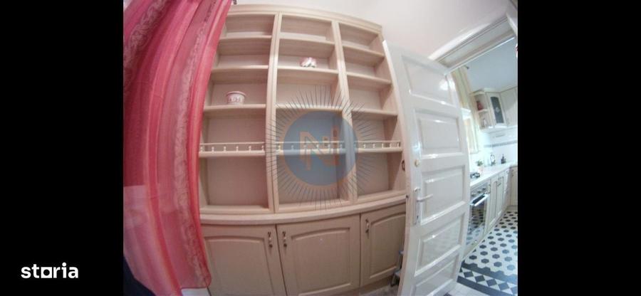 Apartament cu 4 camere în Capitale