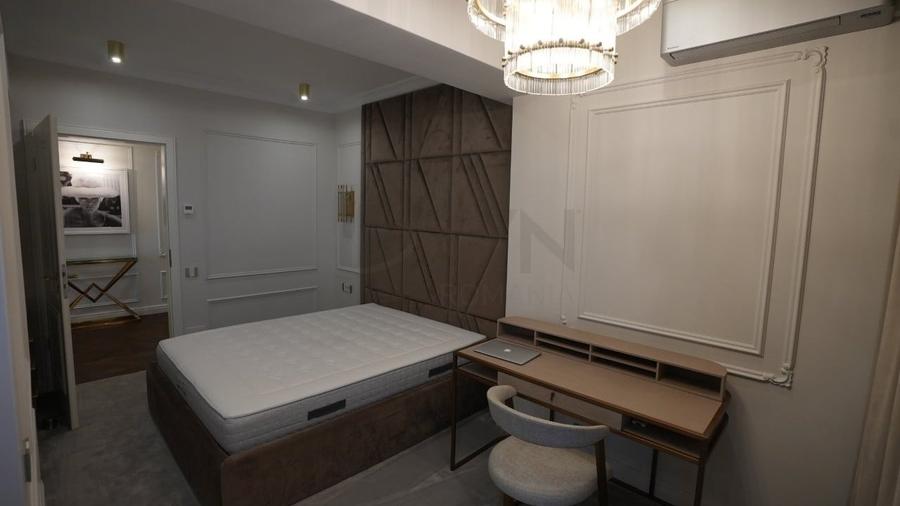 Apartament cu 3 camere semidecomandat, mobilat în Sisești