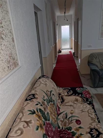 Casă individuală cu 5 camere cu Teren 350 Mp în Exterior Nord