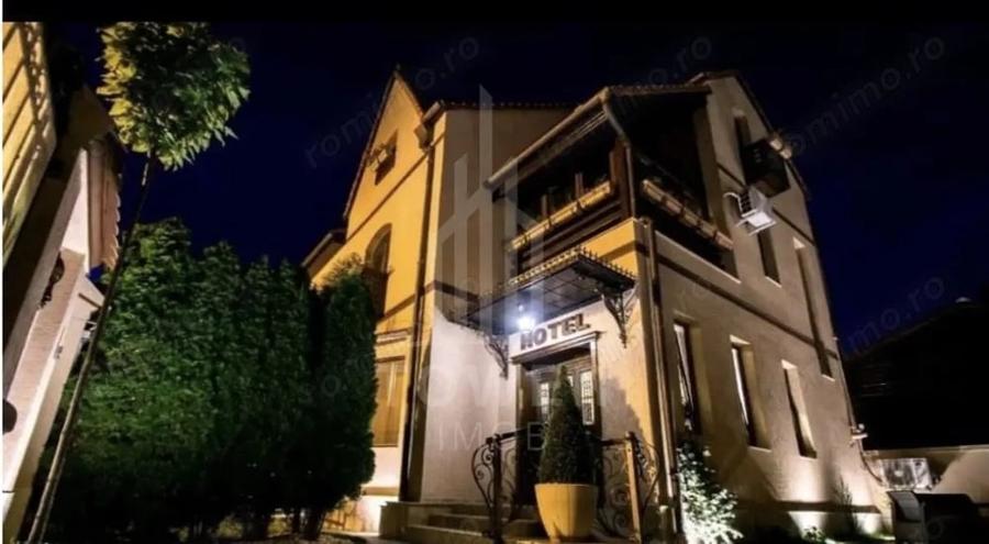 Casă cu 7 camere cu Teren 200 Mp în Ultracentral