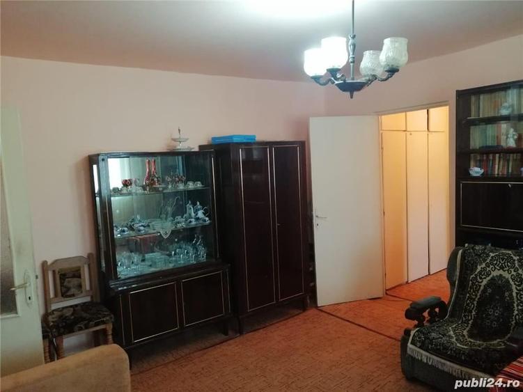 Apartament cu 2 camere nedecomandat în Cetate