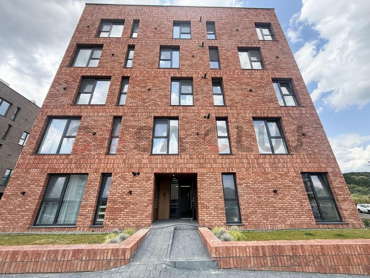 Apartament nou, finisat modern, etaj intermediar, parcare - 7