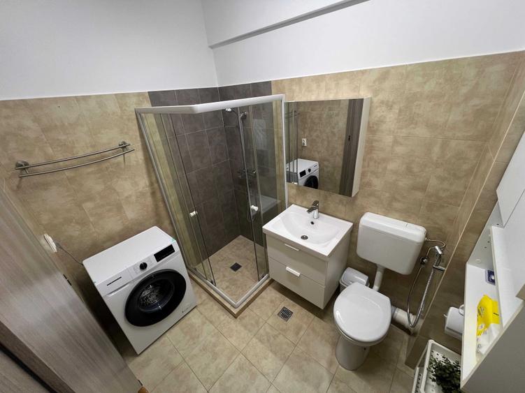 Apartament cu 2 camere semidecomandat în Prelungirea Ghencea