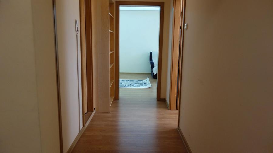 Apartament cu 2 camere decomandat în Moșilor