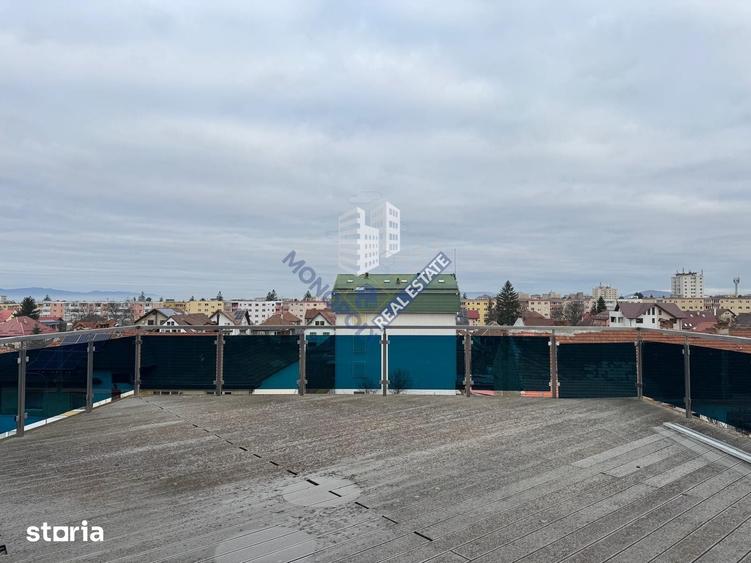 Spațiu comercial, de 1,700 mp, în Central