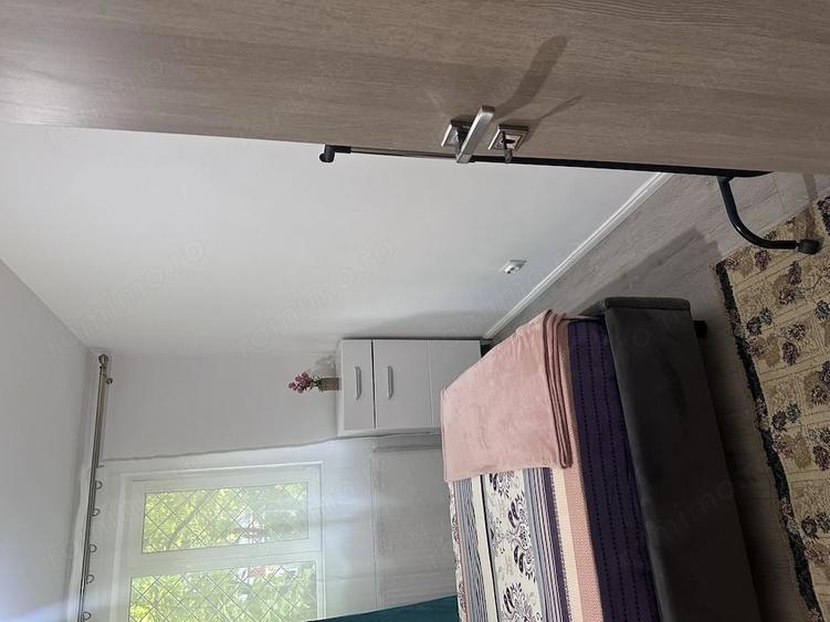 Apartament cu 4 camere decomandat în Titan