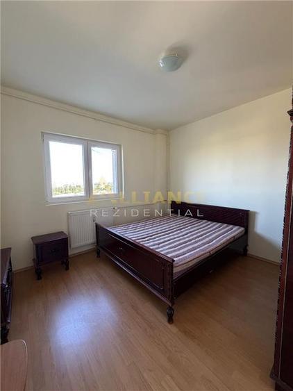 Apartament cu 2 camere semidecomandat în Progresul