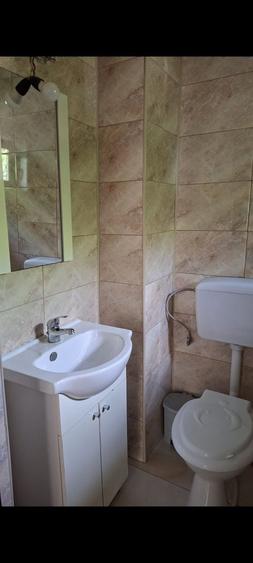 Casă cu 2 camere în Gherghița