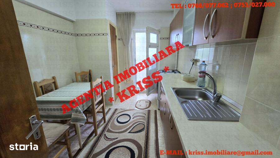 Apartament cu 3 camere decomandat în Exercițiu