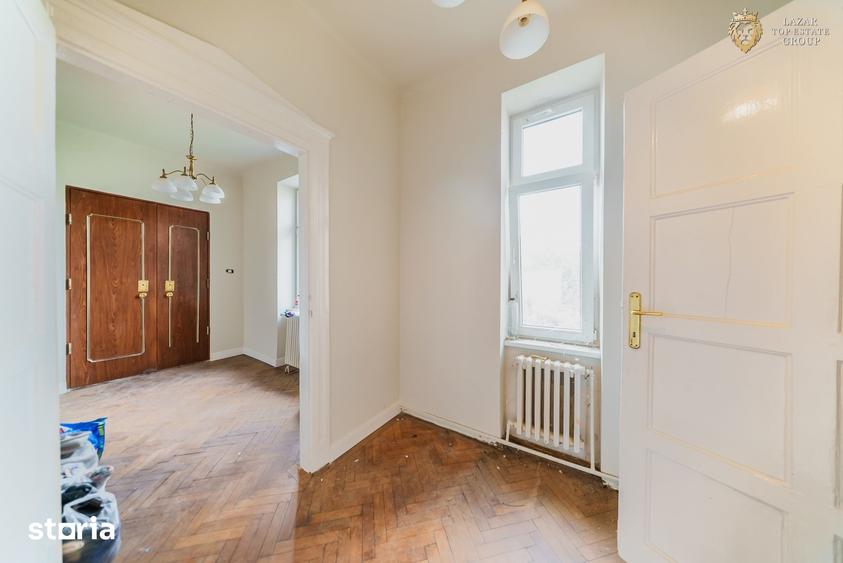 Apartament cu 4 camere decomandat în Ultracentral