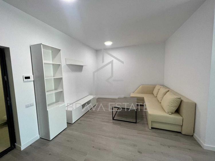 Apartament cu 3 camere semidecomandat, mobilat în Mărăști