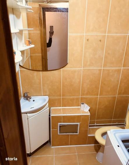 Apartament cu 4 camere decomandat în Libertății