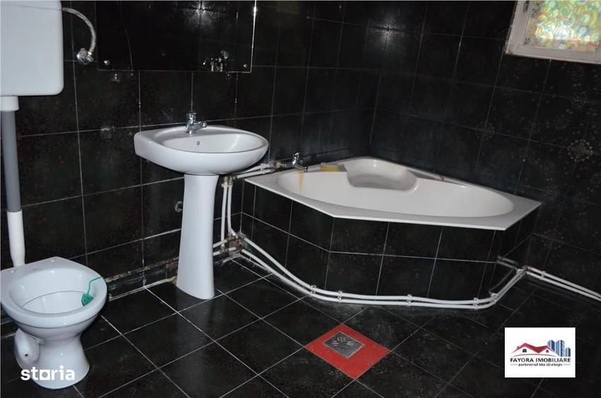 Casă cu 4 camere cu Teren 800 Mp în Central