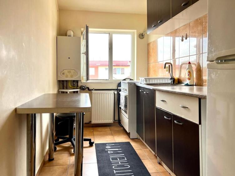 Apartament cu 2 camere decomandat, mobilat în Dâmbovița