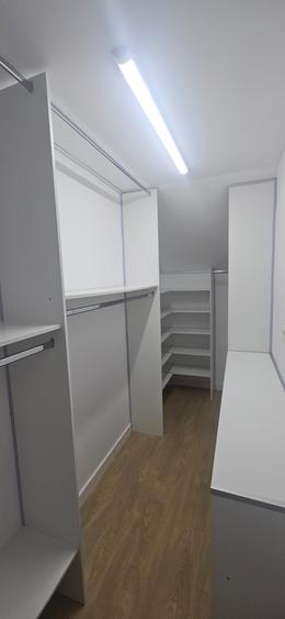 Casă cu 4 camere cu Canalizare în Băneasa