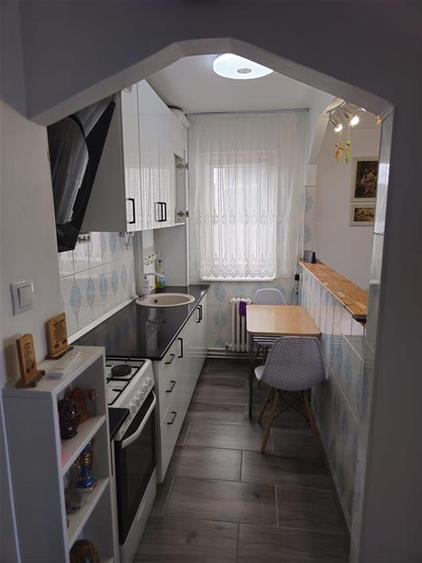 Apartament cu 2 camere decomandat în Mircea cel Bătrân
