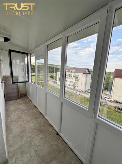 Apartament cu 2 camere semidecomandat în Florești