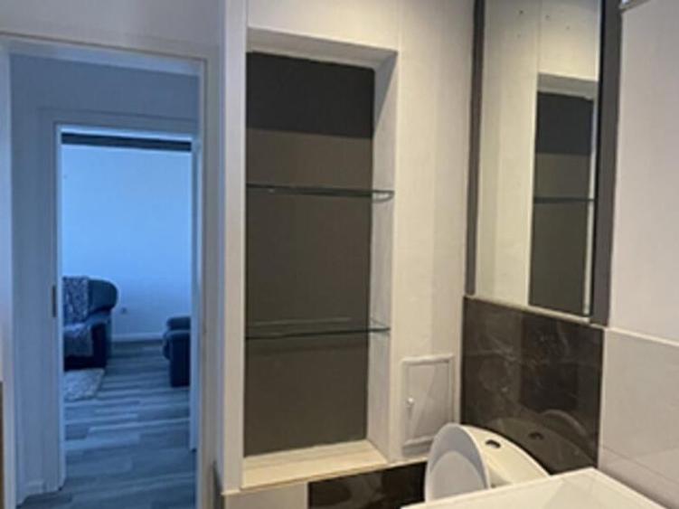 Apartament cu 2 camere semidecomandat, mobilat în Obor