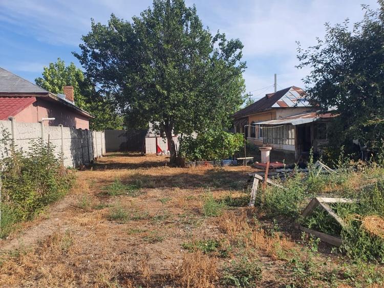 Teren Construcții intravilan de 850 mp, în Exterior Est