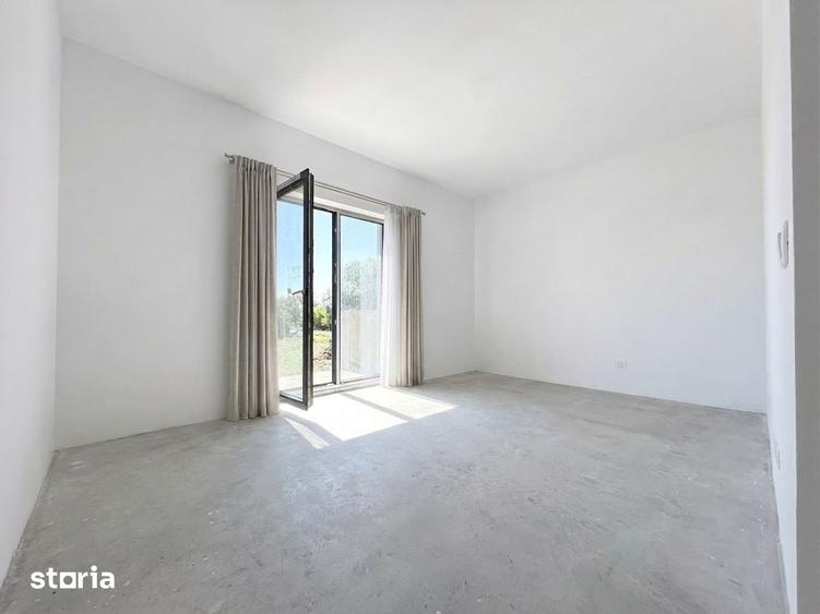 Casă cu 4 camere cu Teren 350 Mp în Mircea cel Bătrân
